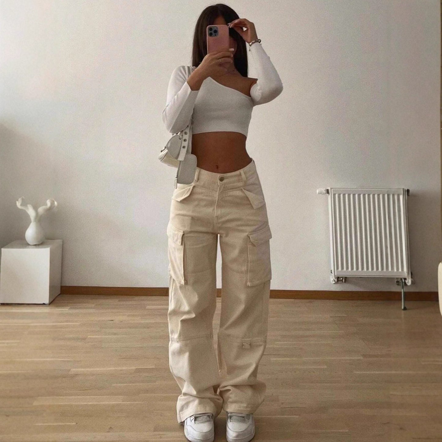 Multi-pocket Loose Slimming Mid-waist Trousers